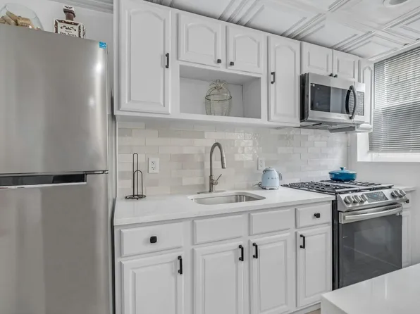 133 73rd Street image 9 of 18