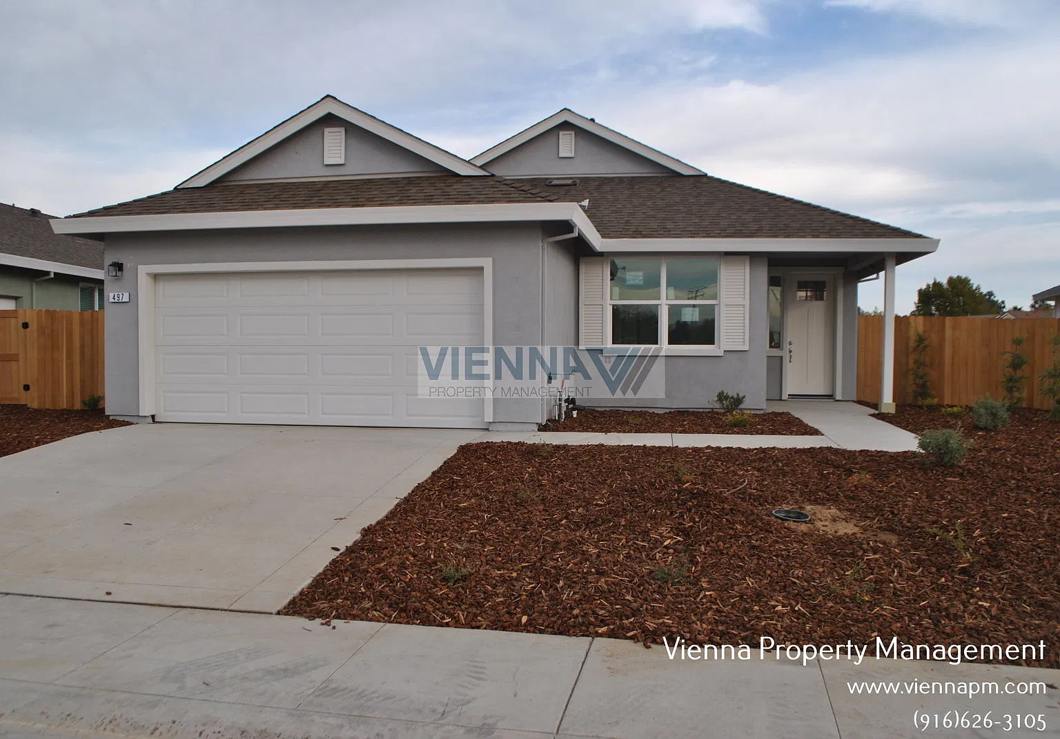 3 bed, 2.0 bath, 1427 sqft, $2,495 — Photo 1