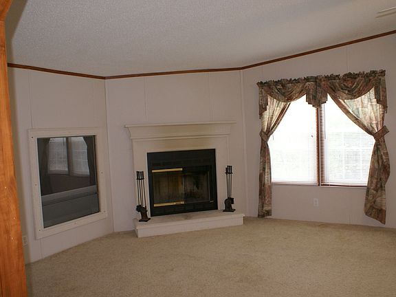 with Built-in Big Screen