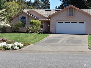 9438 Autumn Line Loop SE, Olympia, WA 98513