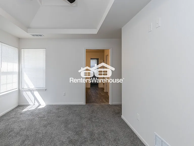 8127 N Lawn Ave — Photo 20