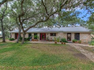 908 Hays Country Acres Rd, Dripping Springs, TX 78620