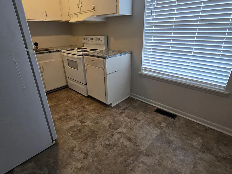 19 W Grady St #1 — Photo 13