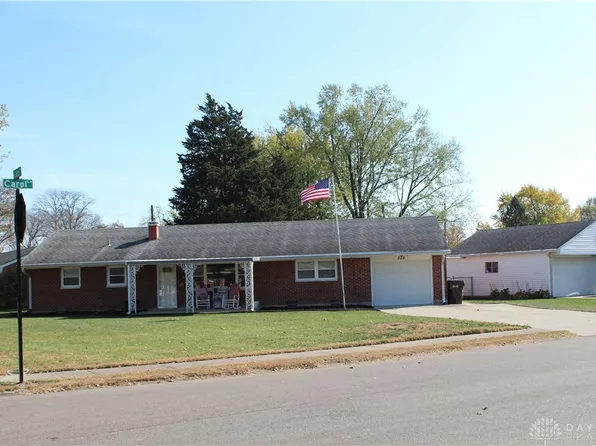 325 Carol Ln, Englewood, OH 45322