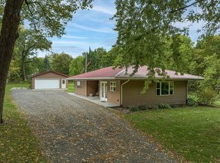 4124 McNeil Rd, Center Point, IA 52213