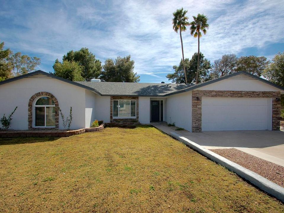 2nd image of 4937 E Sharon Dr