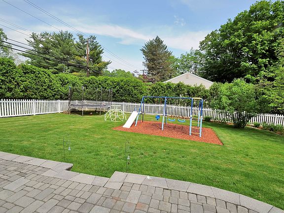 OVERSIZED PAVER PATIO