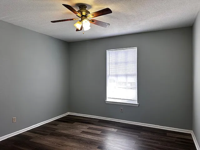 3818 Country Club Rd #F — Photo 6