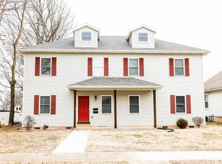 831 W Walnut St, Springfield, MO 65806