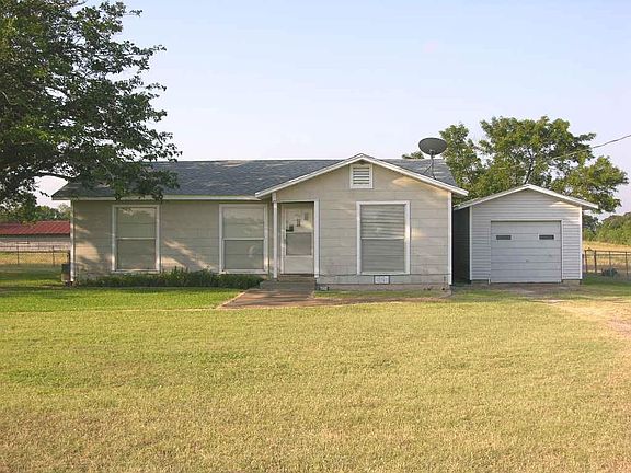 2nd image of 12683 Highway 84 W