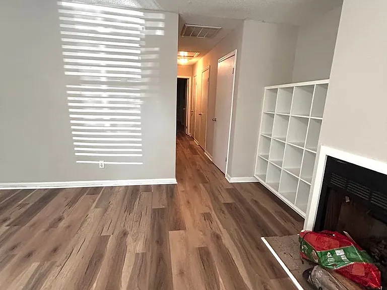 228 Miami St — Photo 4
