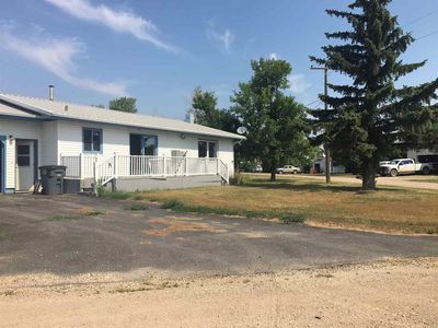 301 2nd Ave W, McGregor, ND, 58755