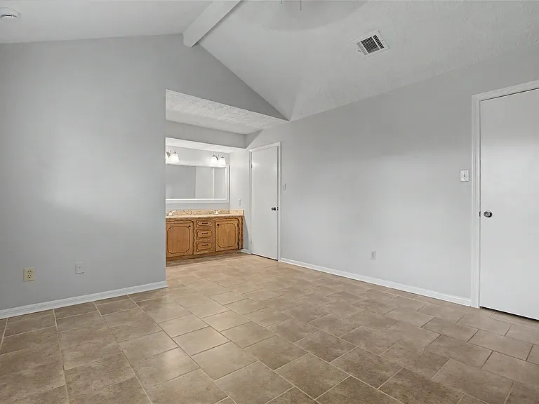 3519 Saratoga Dr — Photo 10