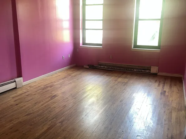 18 East 132nd Street image 2 of 11