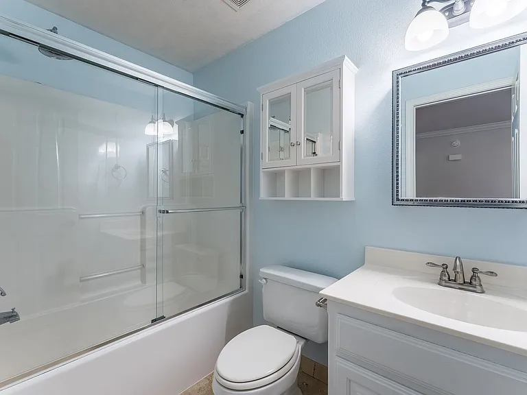 32 Latshaw Dr — Photo 14