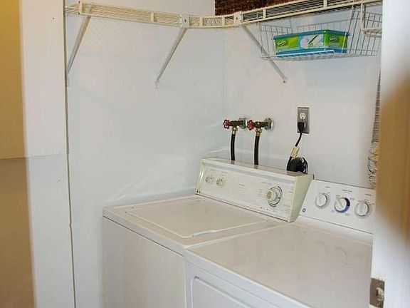 4th image of 8382 Brockham Dr #29/82H