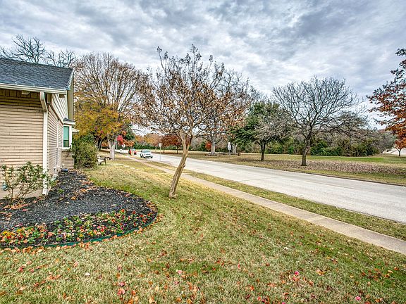 300-fall-creek-dr-richardson-tx-High-Res-3.jpg