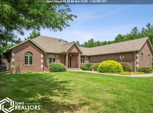 11000 Wildlife Lakes Dr, West Burlington, IA