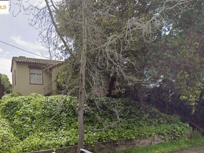 1018 Glendora Ave, Oakland, CA, 94602