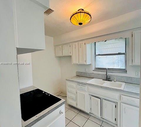5th image of 2901 Jackson St APT 1