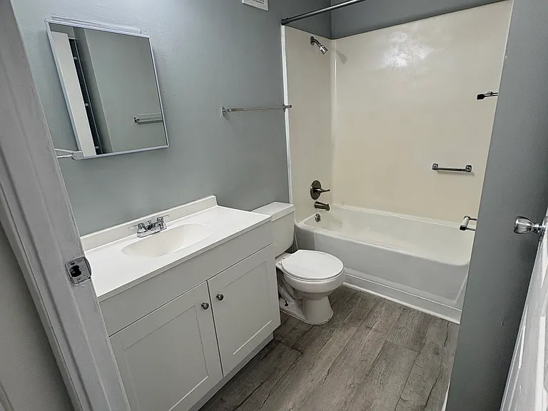 37917 Hillside Ln #37917 — Photo 6