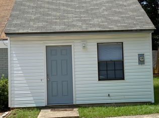 930 S Lipona Rd #D, Tallahassee, FL 32304