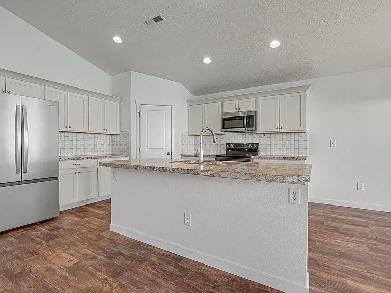 16850 Bethany Ave — Photo 12