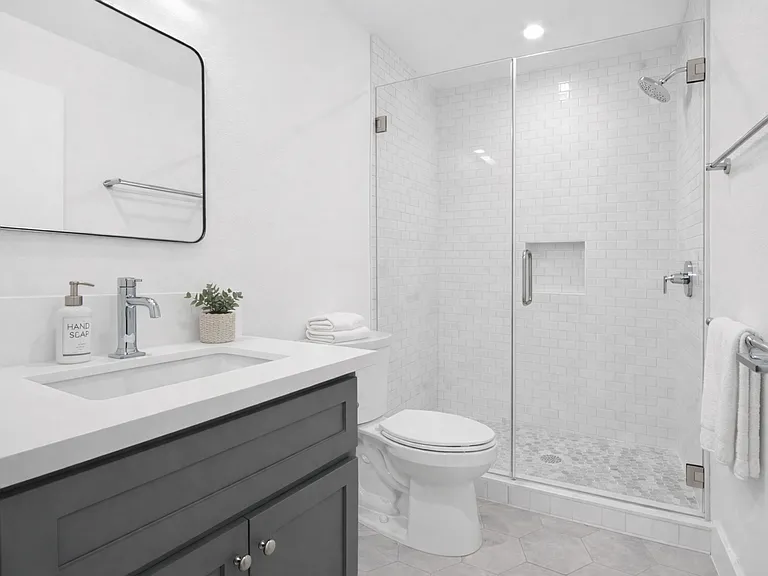 11737 Courtleigh Dr. — Photo 28