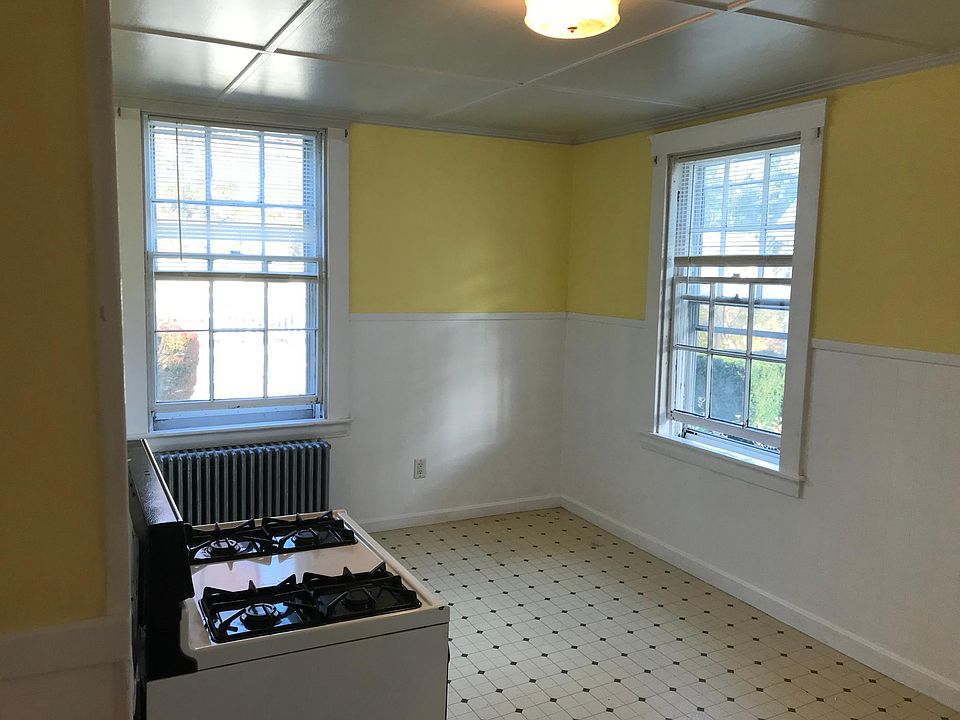 70 Summer St Plymouth MA Zillow