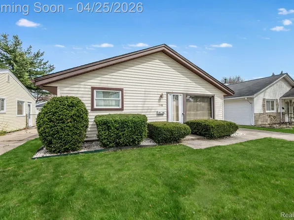 7901 Roosevelt St, Taylor, MI 48180