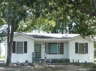 1433 Bell Town Rd, Williamston, NC 27892