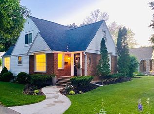 889 Langlade Ave, Green Bay, WI 54304