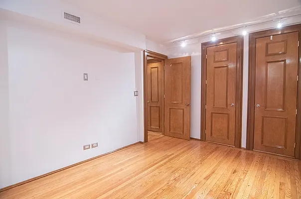 Rented by WAM Partners - William Moses Co. | media 13