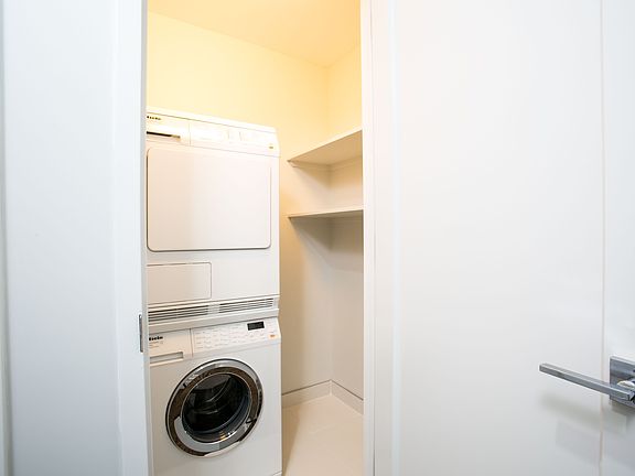 2nd image of 210 W 70th St APT 507