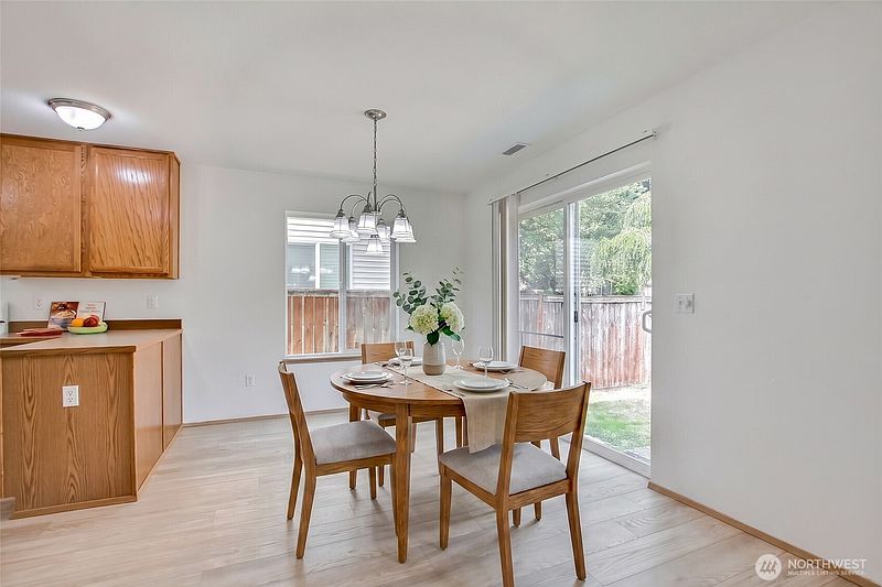 3rd image of 23704 SE 243rd Place
