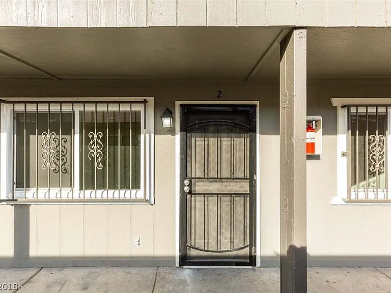 1840 Harding St #1 — Photo 10