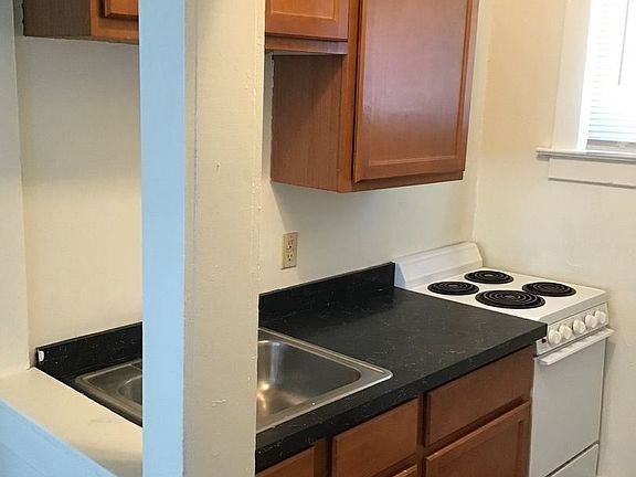 5th image of 9 Eagle St #2