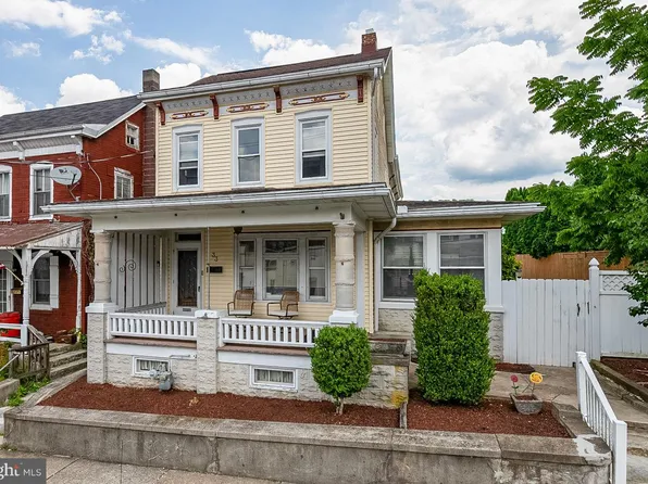 33 Main St, Mohnton, PA 19540