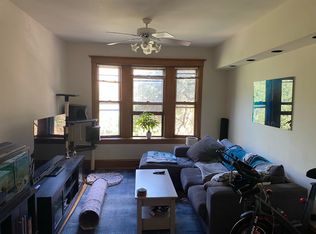 3606 N Bosworth Ave, Chicago, IL 60613