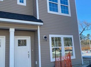 504 Twin Rivers Dr, Charleston, SC 29492