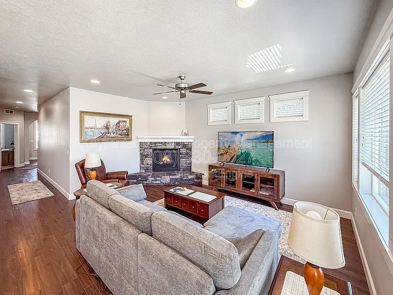 9753 W Wildbranch Dr — Photo 5