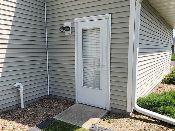 4th image of 108 Foxfire Dr