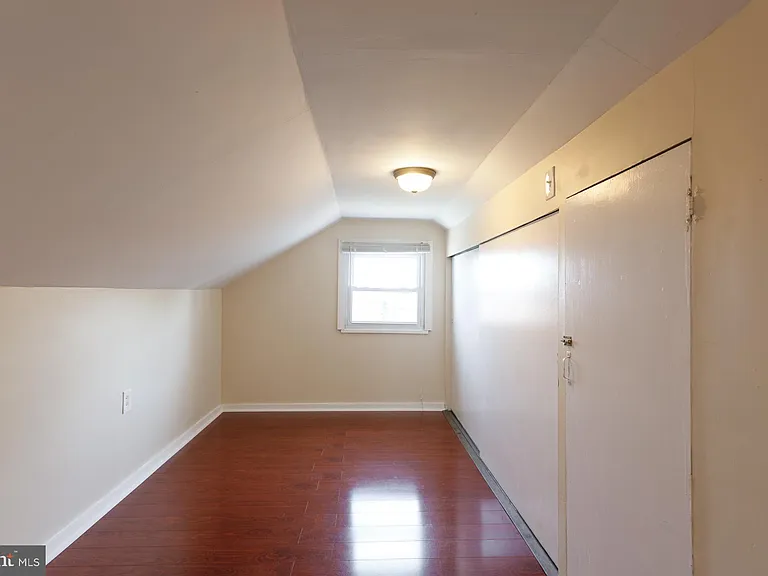 1213 Friendship St — Photo 23