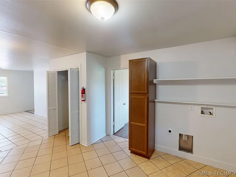 13858 S 292nd East Ave #C — Photo 6