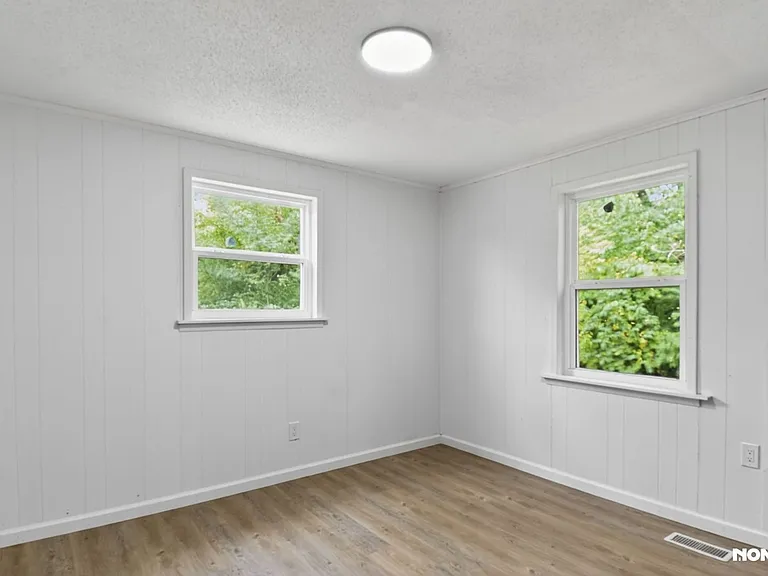 717 Howard St — Photo 19