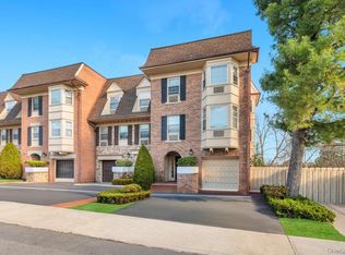 208-11 Estates Drive #23128, Bayside, NY 11360