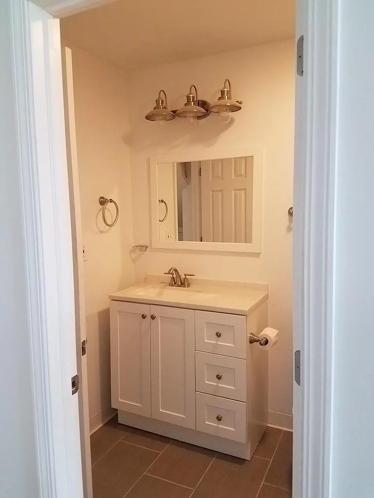 3 bed, $1,995 — Photo 3