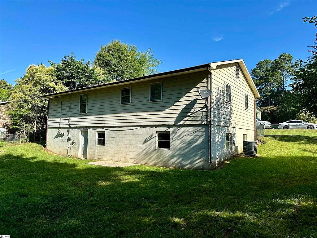 114 Tranquility Rd — Photo 3