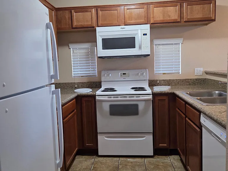 7720 Secret Shore Dr #204 — Photo 14
