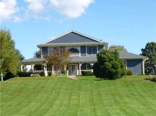 17 Stapleton Ct, Middletown, NY 10940